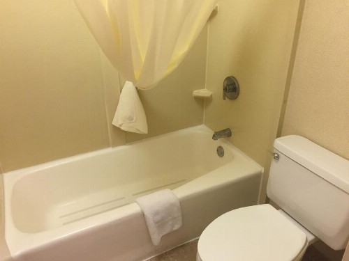 Days Inn & Suites by Wyndham Albuquerque North - image 8