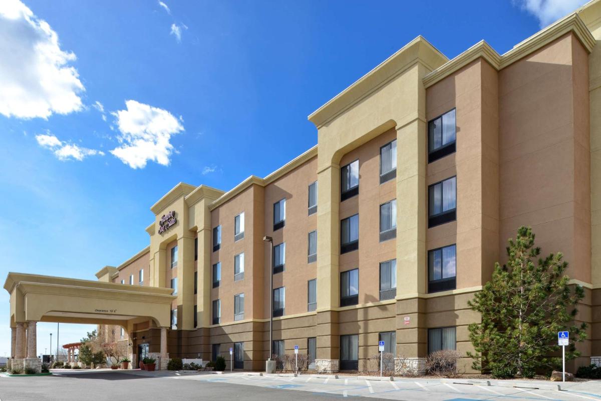 Hampton Inn & Suites Albuquerque-Coors Road - main image