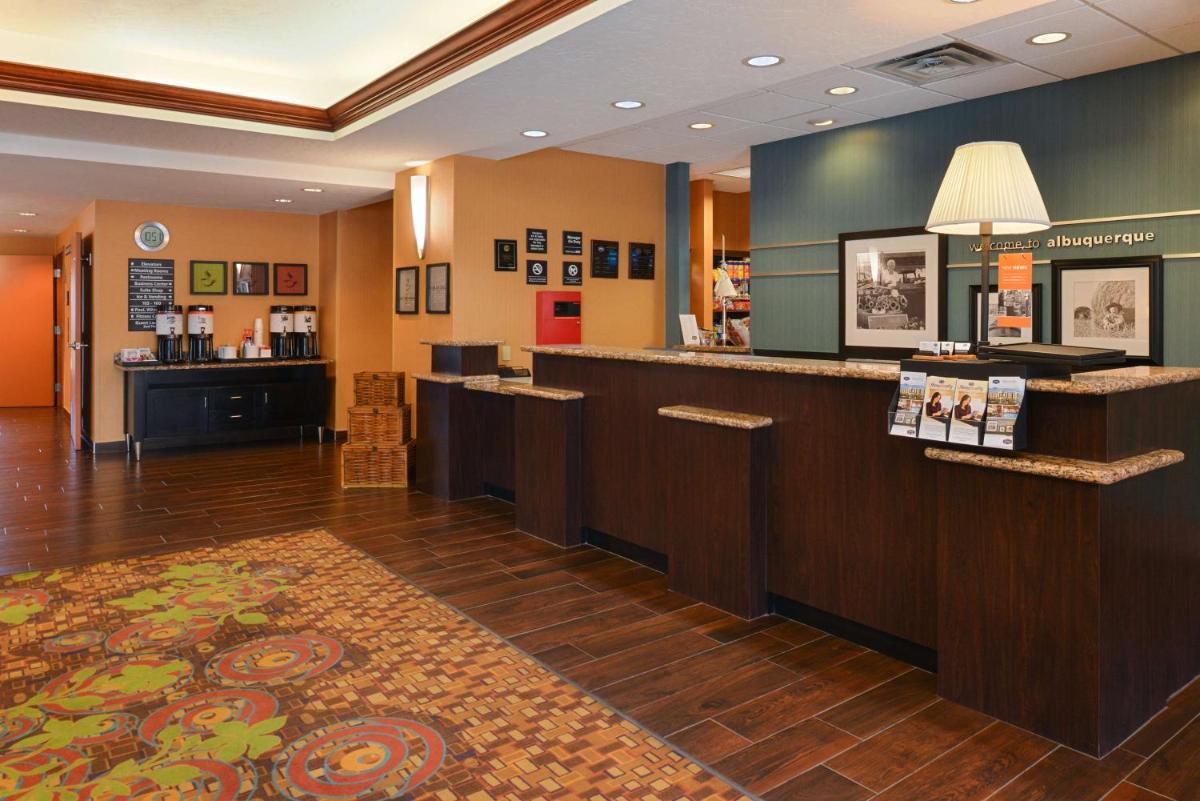 Hampton Inn & Suites Albuquerque-Coors Road - image 4