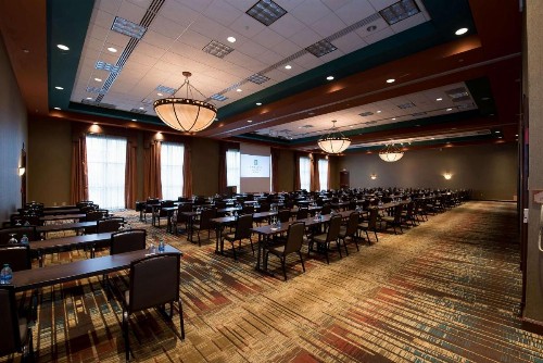 Embassy Suites by Hilton Albuquerque - image 16