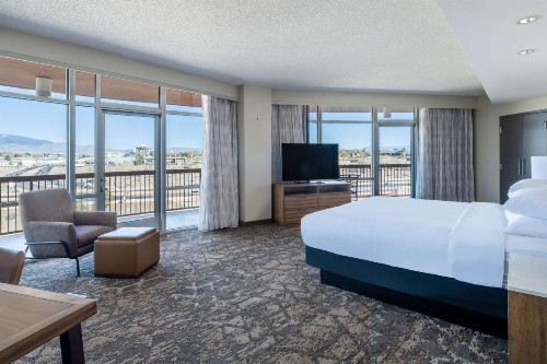 Embassy Suites by Hilton Albuquerque - image 20