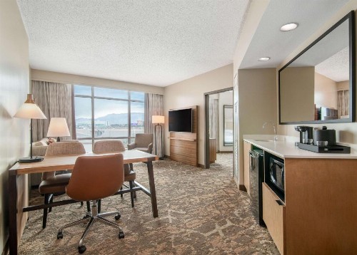 Embassy Suites by Hilton Albuquerque - image 23