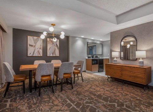 Embassy Suites by Hilton Albuquerque - image 46