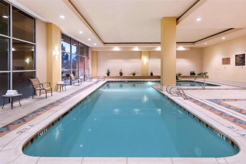 Embassy Suites by Hilton Albuquerque - image 47