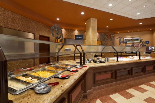 Embassy Suites by Hilton Albuquerque - image 5