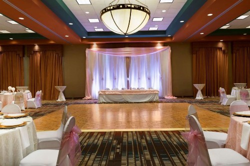 Embassy Suites by Hilton Albuquerque - image 50