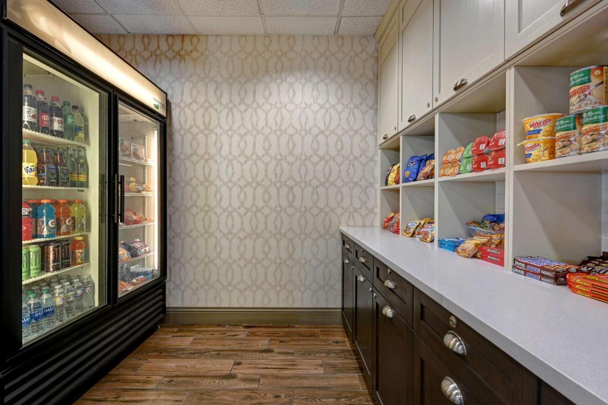 Homewood Suites by Hilton Albuquerque Airport - image 7