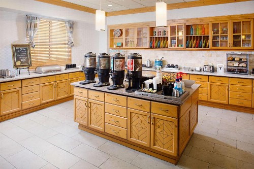 Homewood Suites by Hilton Albuquerque Uptown - image 2
