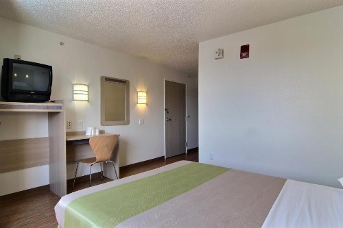 Motel 6-Albuquerque NM - North - image 25