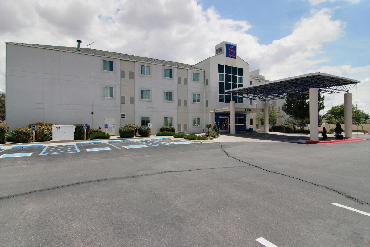 Motel 6-Albuquerque NM - North - image 3