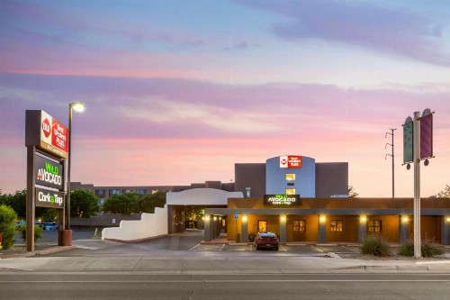 Best Western Plus Rio Grande Inn - image 17