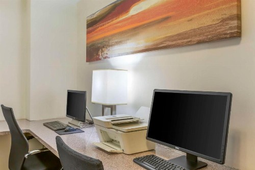 Best Western Plus Rio Grande Inn - image 25