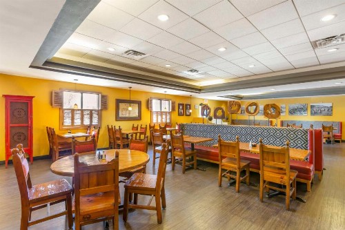 Best Western Plus Rio Grande Inn - image 9