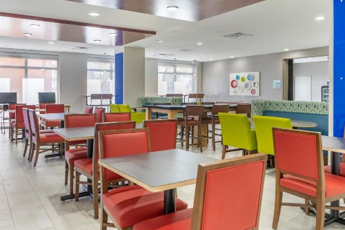 Holiday Inn Express Hotel & Suites Albuquerque Midtown an IHG Hotel - image 16
