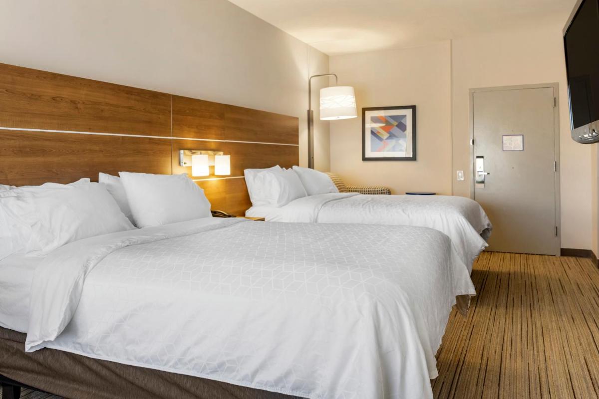 Holiday Inn Express Hotel & Suites Albuquerque Midtown an IHG Hotel - image 4