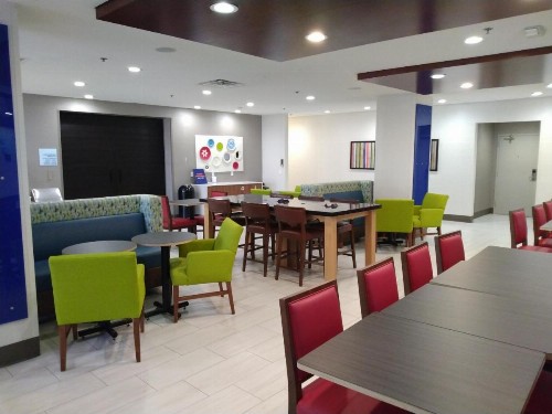 Holiday Inn Express Hotel & Suites Albuquerque Midtown an IHG Hotel - image 43