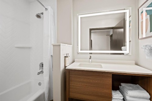Holiday Inn Hotel & Suites Albuquerque Airport an IHG Hotel - image 11