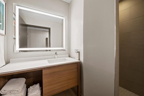 Holiday Inn Hotel & Suites Albuquerque Airport an IHG Hotel - image 13