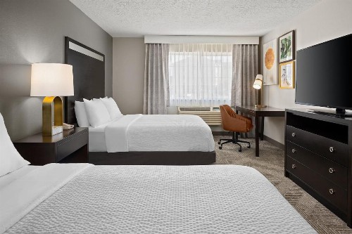 Holiday Inn Hotel & Suites Albuquerque Airport an IHG Hotel - image 17