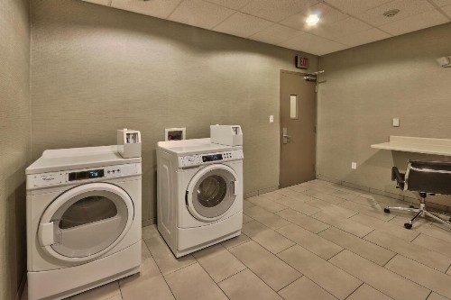 Holiday Inn Hotel and Suites Albuquerque - North Interstate 25 an IHG Hotel - image 15