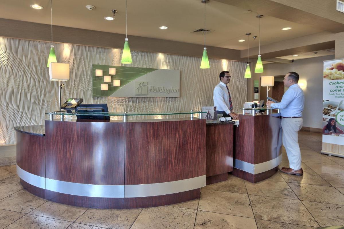 Holiday Inn Hotel and Suites Albuquerque - North Interstate 25 an IHG Hotel - image 4