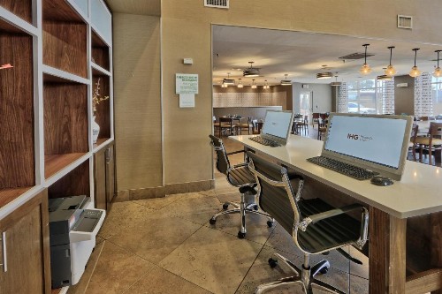 Holiday Inn Hotel and Suites Albuquerque - North Interstate 25 an IHG Hotel - image 43