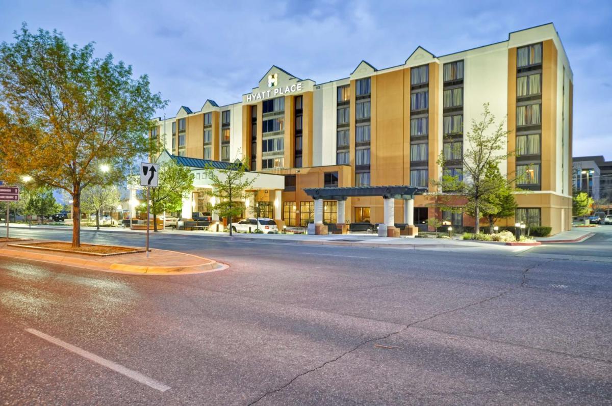 Hyatt Place Albuquerque Uptown - image 2