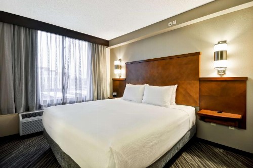 Hyatt Place Albuquerque Uptown - image 30