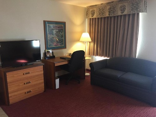 Hawthorn Suites by Wyndham Albuquerque - image 18