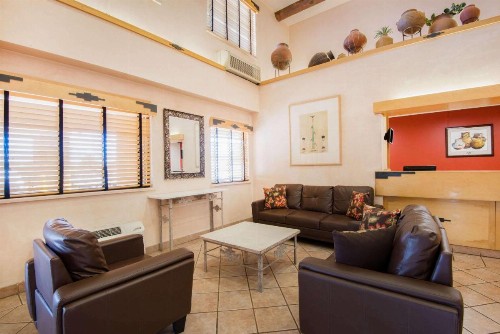 Hawthorn Suites by Wyndham Albuquerque - image 34