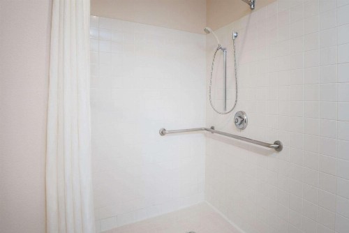 Hawthorn Suites by Wyndham Albuquerque - image 37
