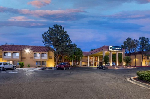 Best Western Airport Albuquerque InnSuites Hotel & Suites