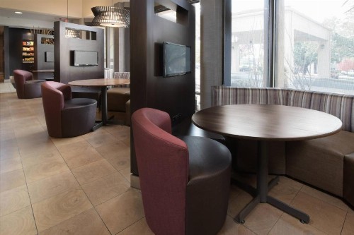 Courtyard by Marriott Albuquerque Airport - image 23
