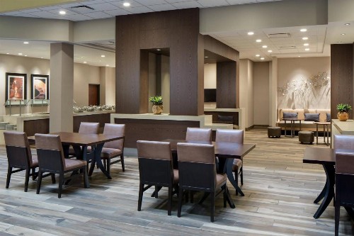 Albuquerque Marriott Pyramid North - image 6