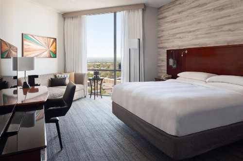 Marriott Albuquerque - image 13