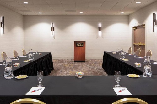 Marriott Albuquerque - image 22