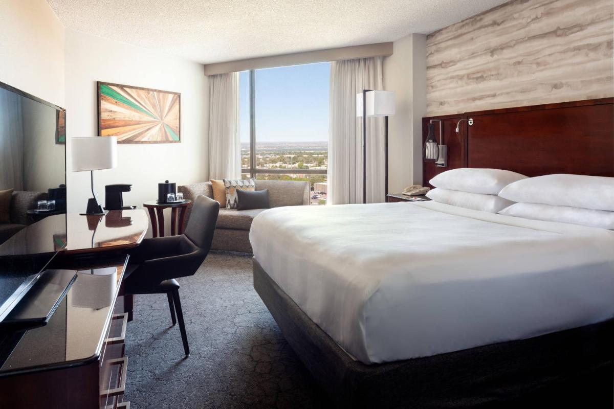 Marriott Albuquerque - image 4