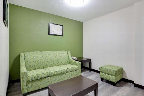 Quality Suites Albuquerque - image 27