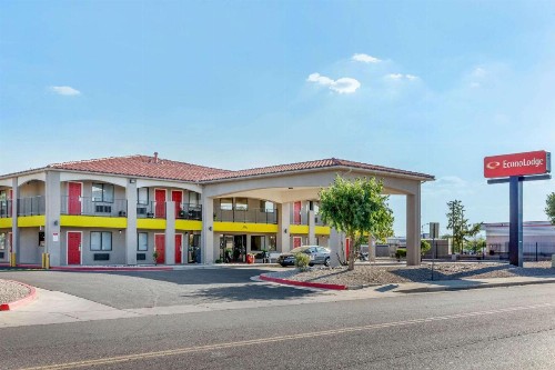 Econo Lodge West Albuquerque - image 1