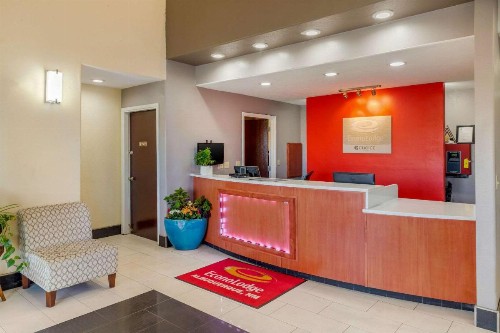 Econo Lodge West Albuquerque - image 16
