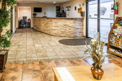 Rodeway Inn East Albuquerque - image 12