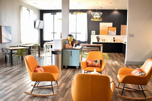 Best Western Plus Executive Suites Albuquerque - image 2
