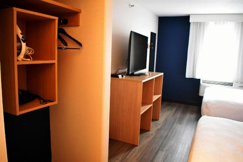 Best Western Plus Executive Suites Albuquerque - image 36