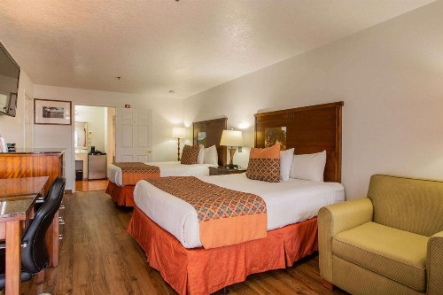 Sandia Peak Inn at Old Town Albuquerque - image 29