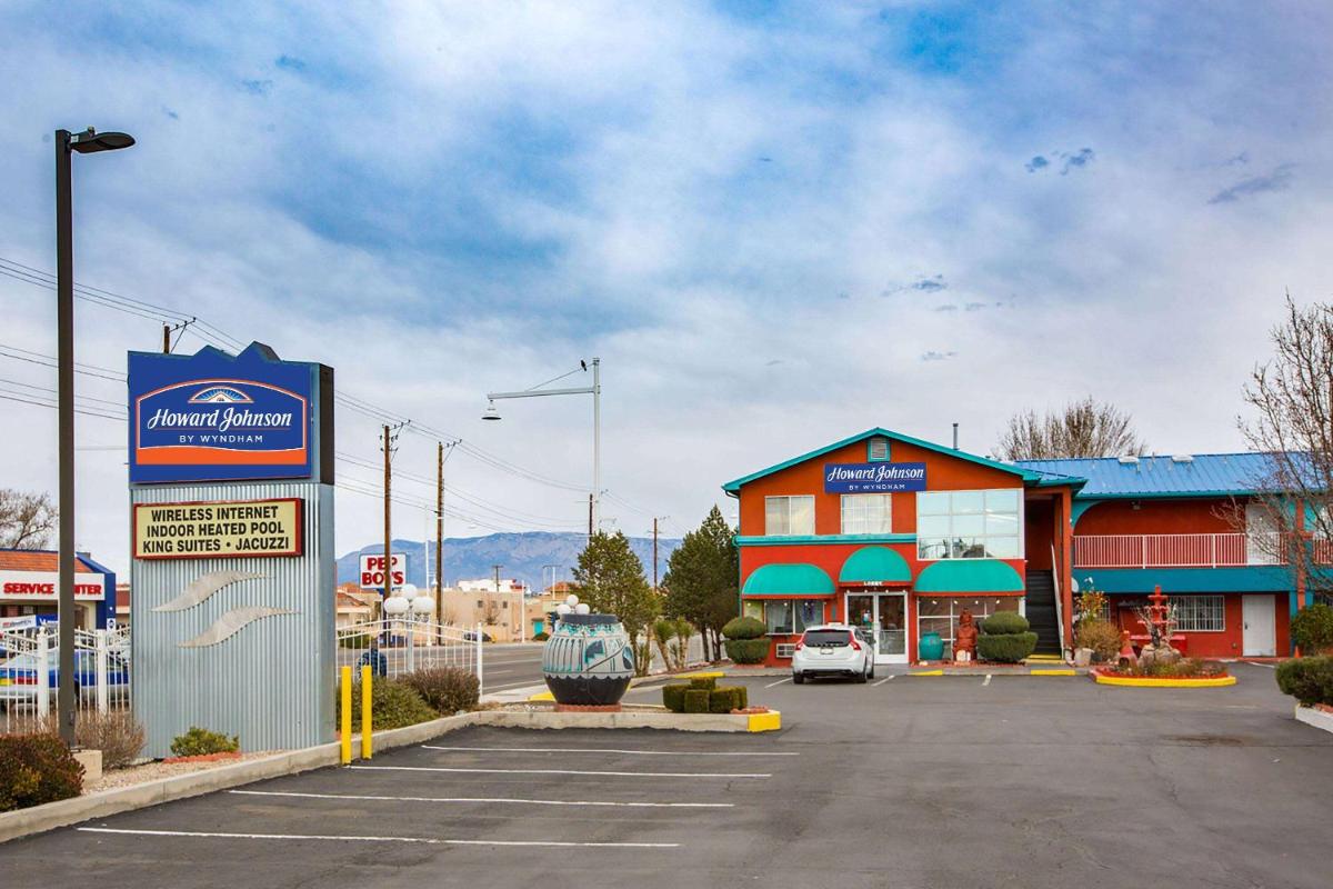 Sandia Peak Inn at Old Town Albuquerque - image 4