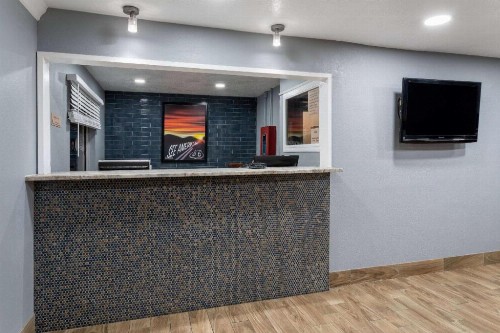 Travelodge by Wyndham Albuquerque East - image 4