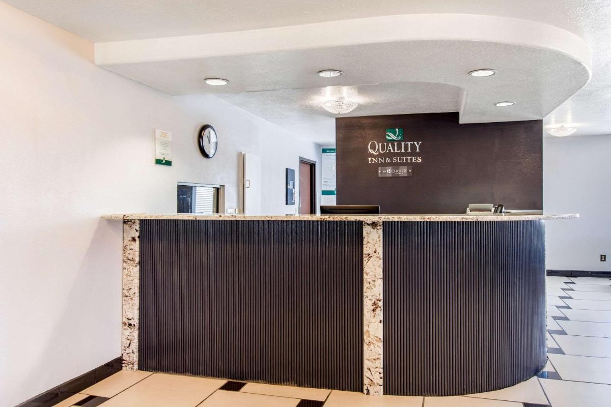 Quality Inn & Suites Albuquerque North near Balloon Fiesta Park - image 7