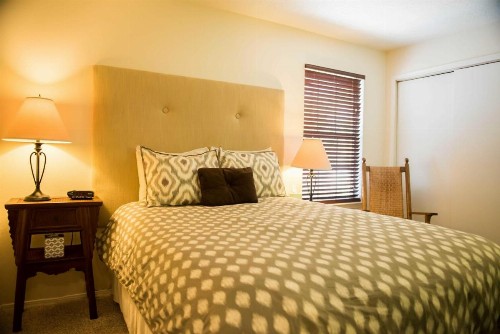 El Cuervo ABQ Guest Rooms - image 7