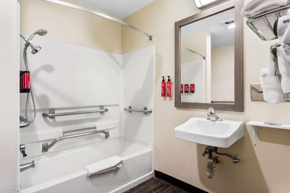 SureStay Hotel by Best Western Albuquerque Midtown - image 2