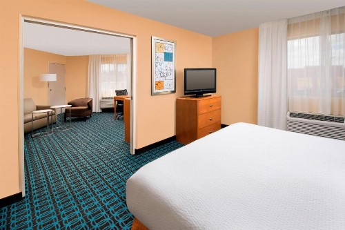 Fairfield Inn & Suites by Marriott Albuquerque Airport - image 16